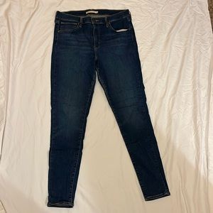 Levi 720 High Rise Super Skinny Jeans